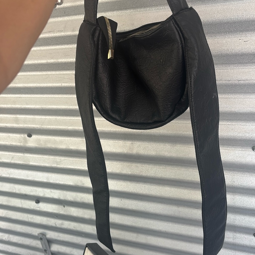 Elegant Black Women's Shoulder Bag